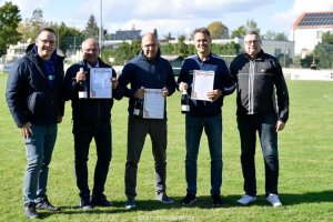 Ehrung verdienter Stahl Funktionäre