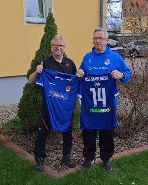 Neue Trikots für die Ü60