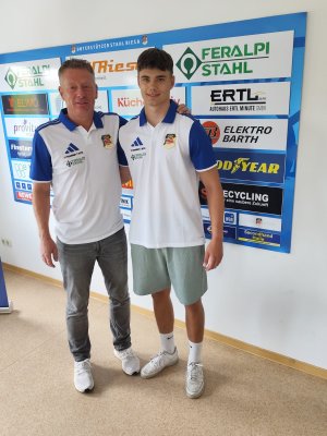 Stahl Riesa holt Oberliga-Stürmer Leon Noah Scholze