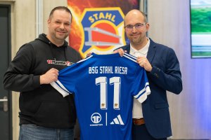 Neuer Ausrüster für Stahl Riesa: Partnerschaft mit 11teamsports und adidas